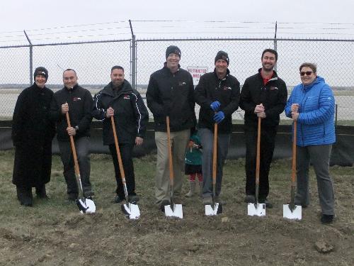 click here to open Silverhawk Breaks Ground on New Hangar and Workspace